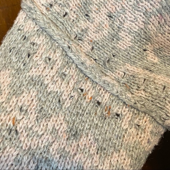 WILDFOX Built In A Day Gray Distressed Sweater XS - Picture 8 of 12